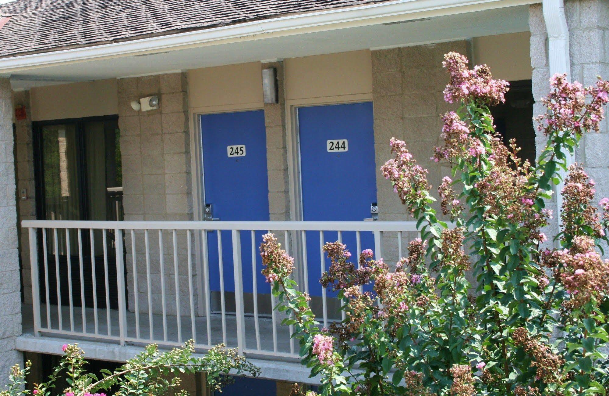 Red Roof Inn Gadsden Exterior photo